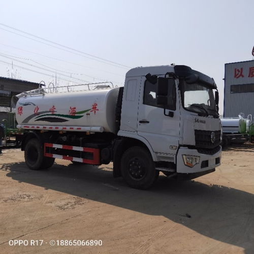 東風十噸多功能灑水車 大型環衛重器，護航綠色征程